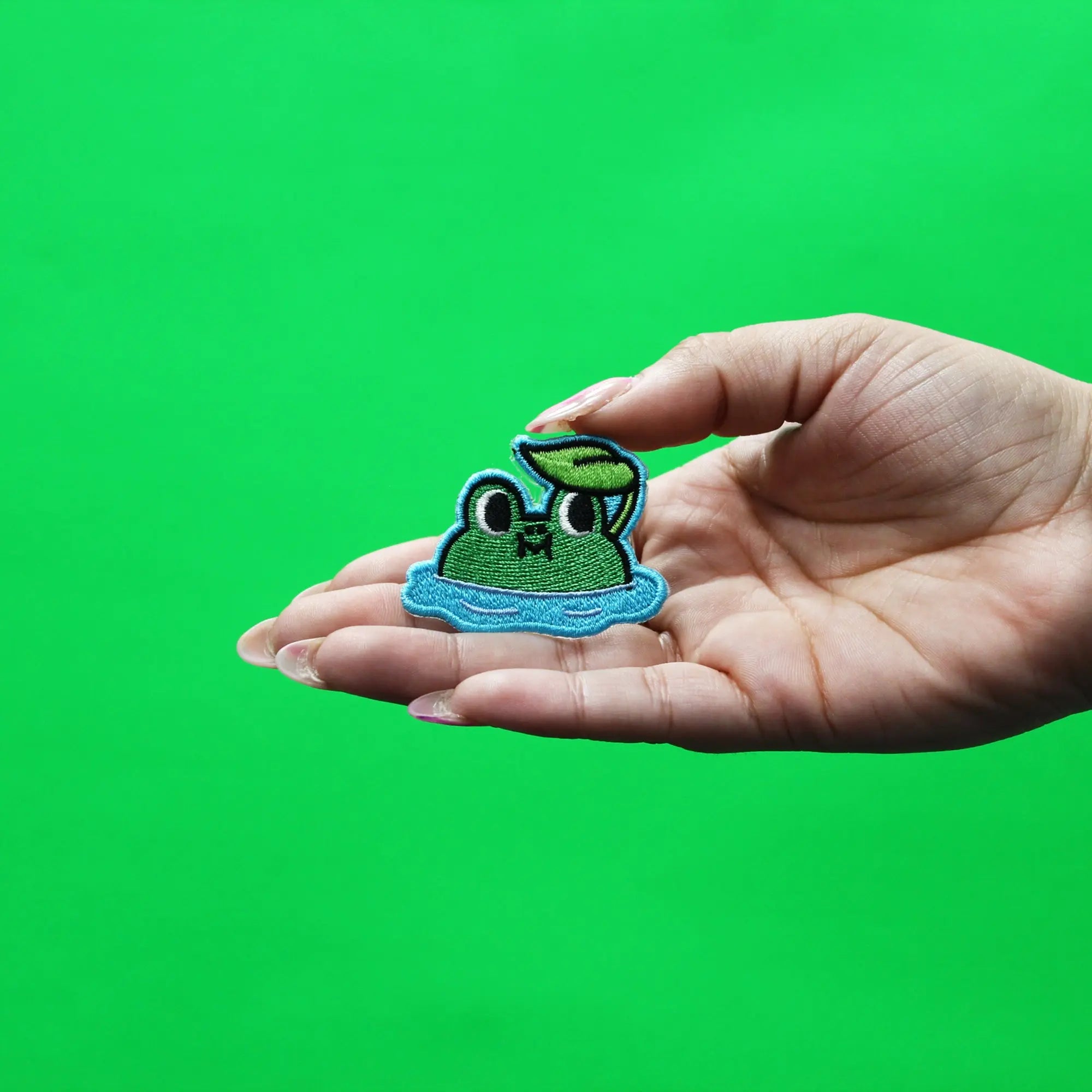 Line Friends Frog Leonard Patch In Pond With Leaf Embroidered Iron On