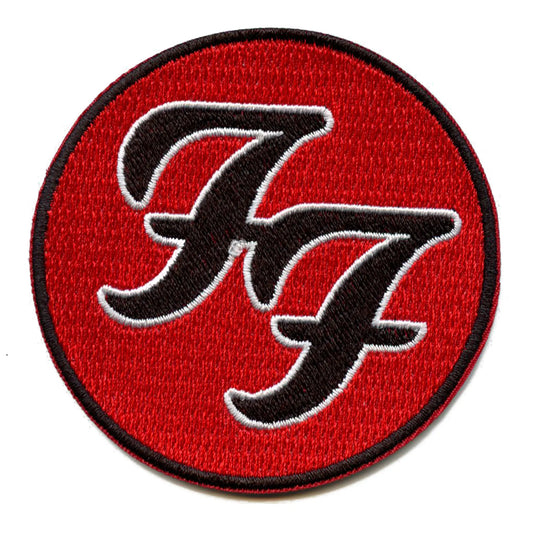 Patch du groupe Foo Fighters avec logo FF rouge brodé à repasser