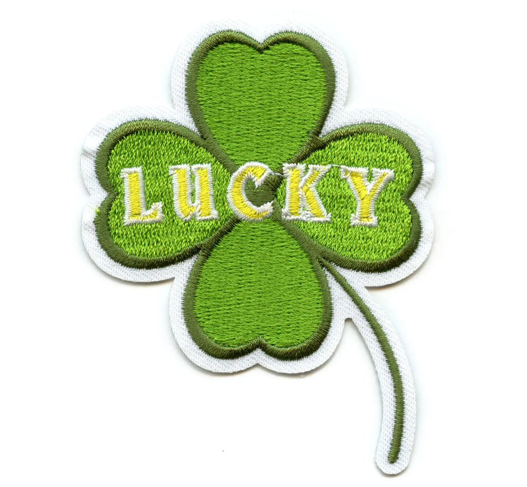 Patch trèfle porte-bonheur en forme de fleur de vacances irlandaise brodée à repasser
