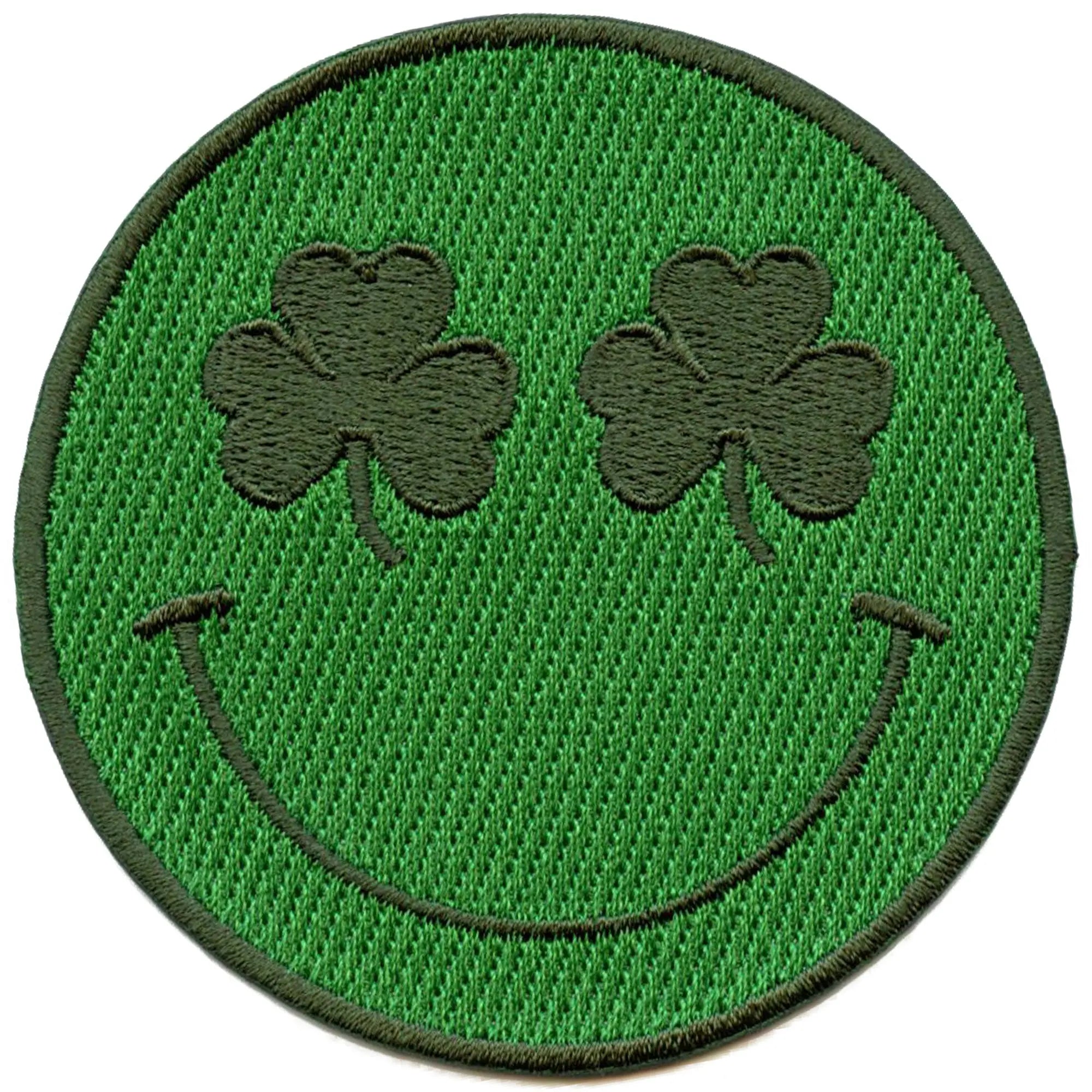 Patch Smiley Shamrock porte-bonheur vert irlandais brodé à repasser
