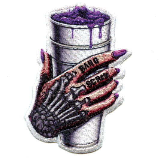 Patch brodé à la main avec motif de fille tatouée Purple Drank Double Cup