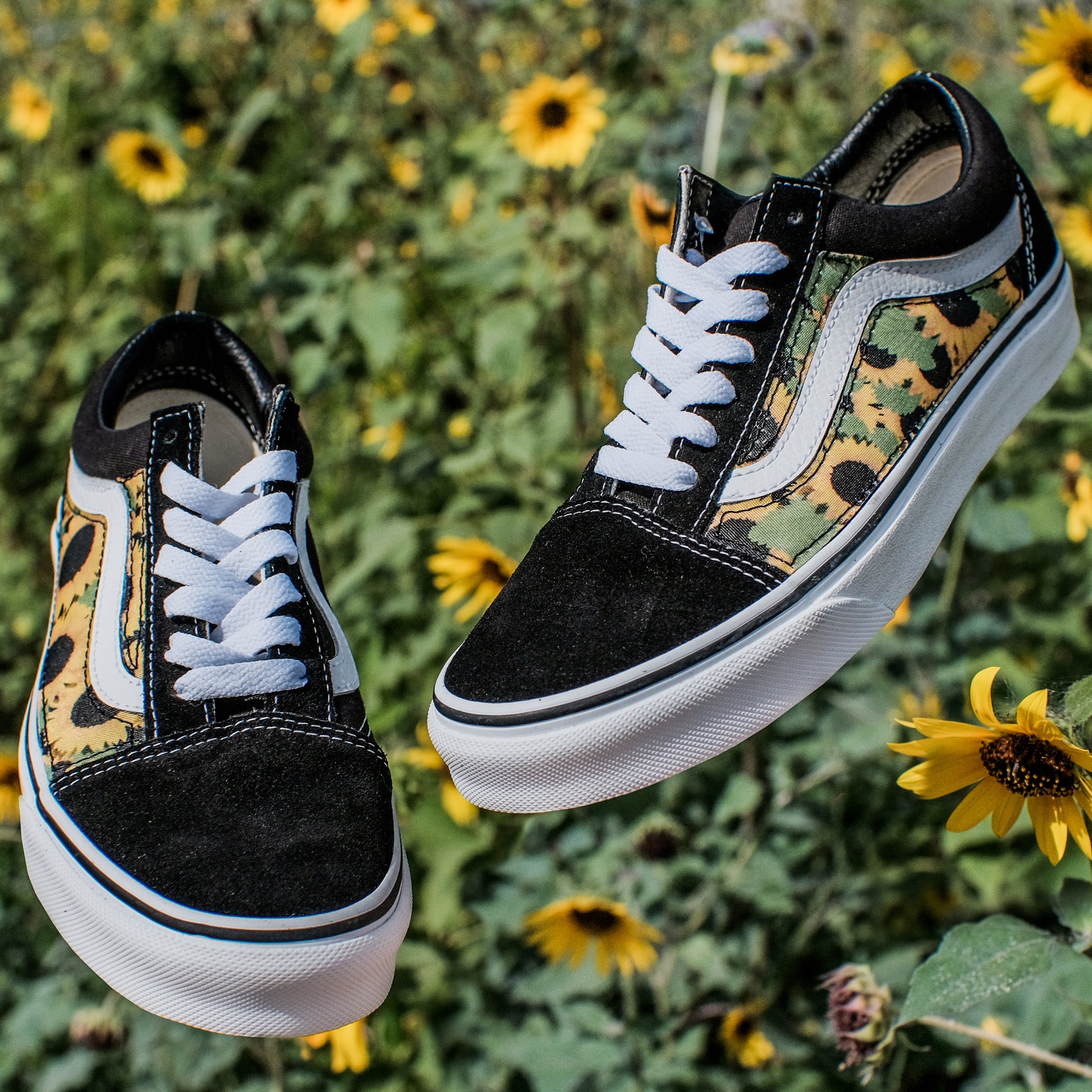 Custom Vans/custom Sneakers Sunflower/embroidered Vans 