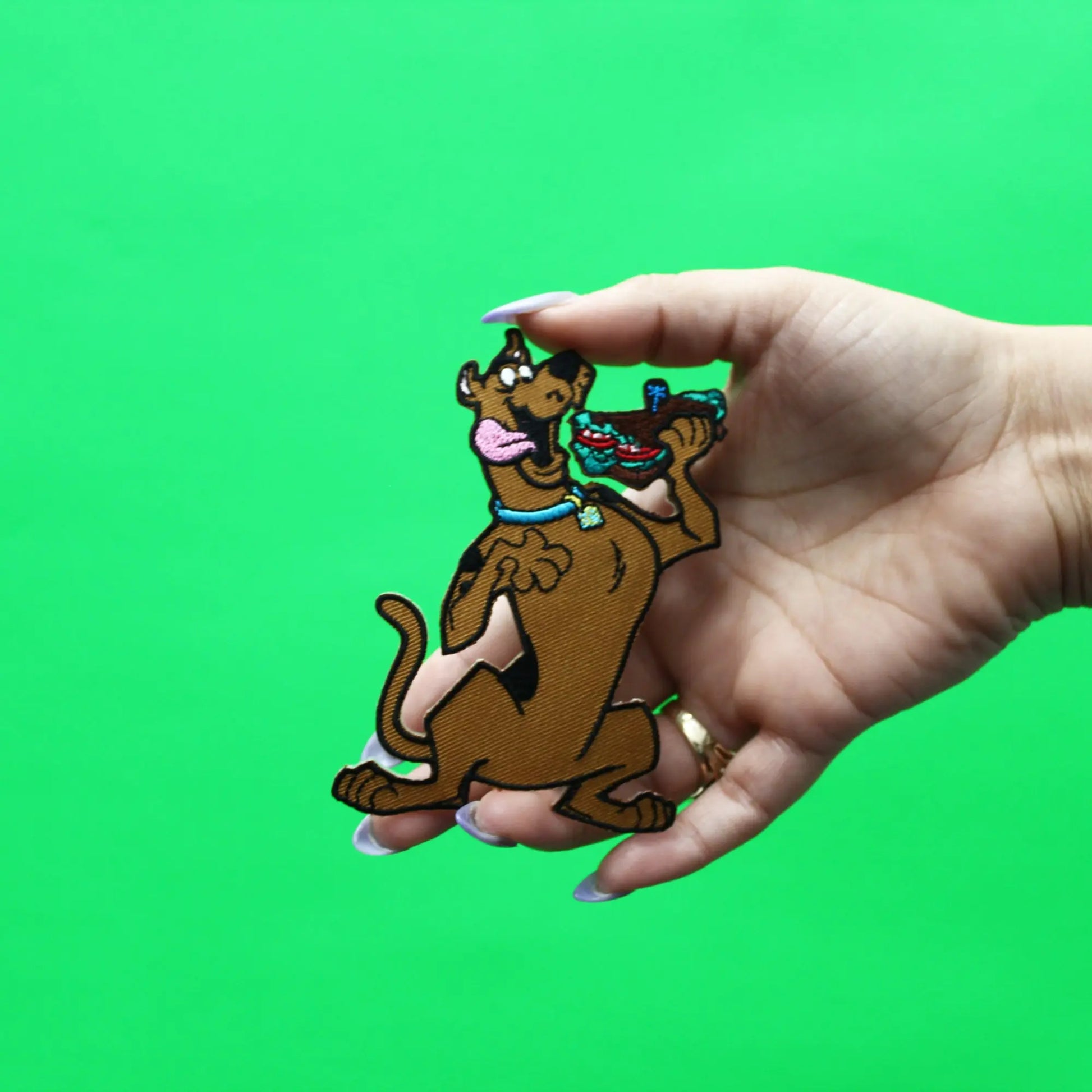 Official Scooby-Doo! Patch Scooby With Sandwich Embroidered Iron On 